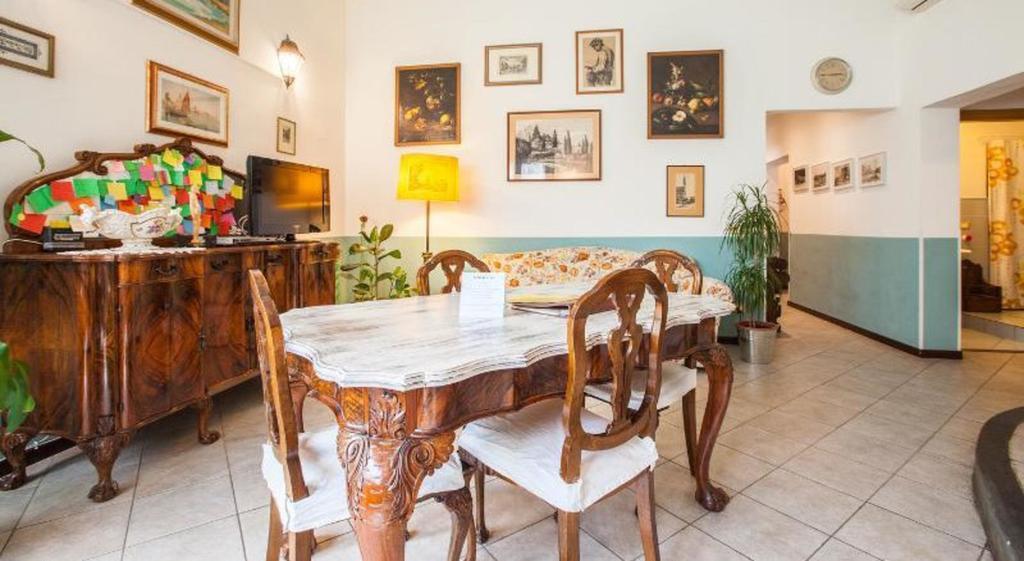 Casa Bertini Free Parking Lägenhet Florens Exteriör bild